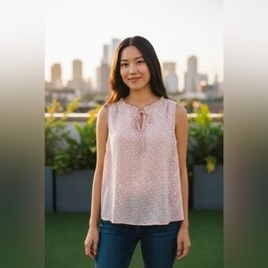 Sleeveless floral shell/ tank top with ruffle necklace and tie women’s size 1X